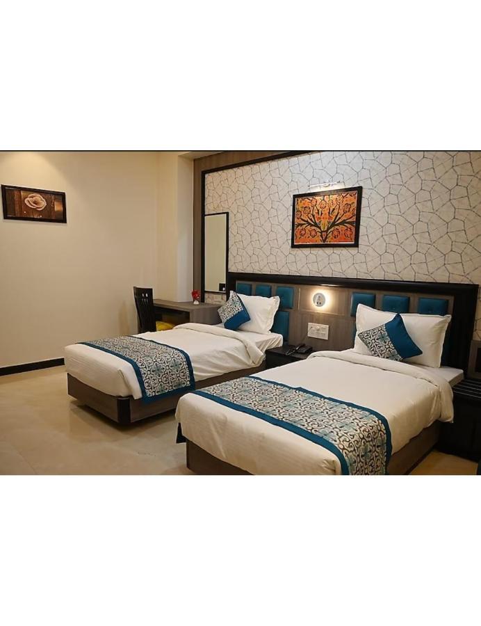 Satya Inn, * Varanasi